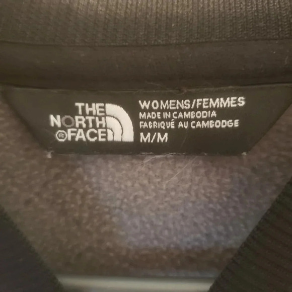 The North Face Womans Gray/Black  Quilted Jacket,M/M. - Picture 9 of 9